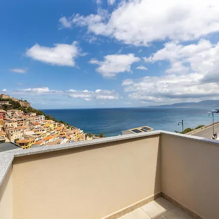 With Sea View And Terrace Appartamento